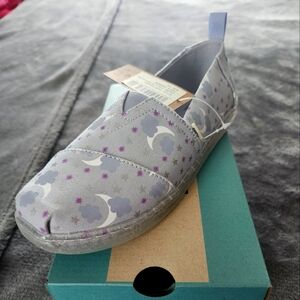NIB Youth TOMS, size 3.5